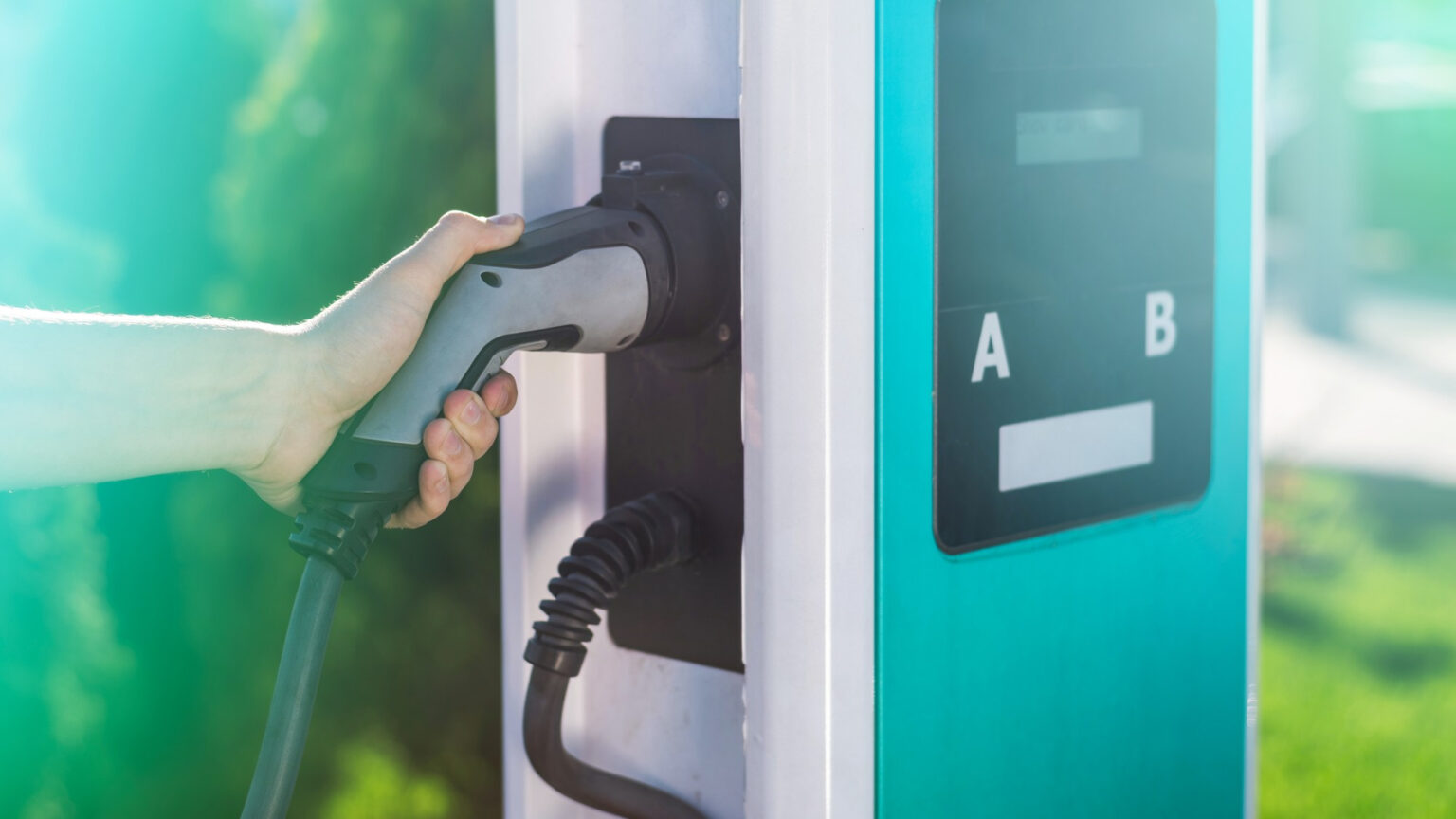 Instalación de cargadores eléctricos en garajes comunitarios y privados en Sevilla